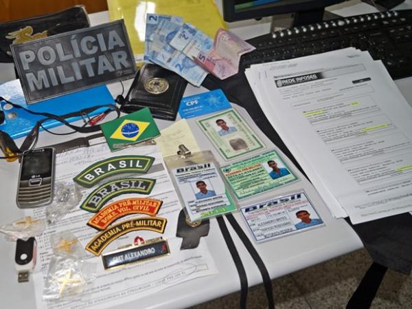 Falsário é preso ao se apresentar em quartel da PM como policial no Piauí