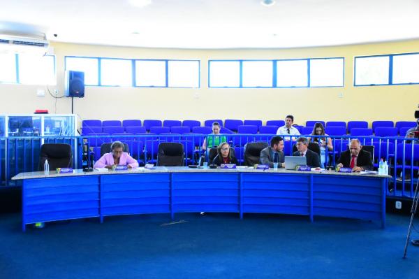 Vereadores de Floriano zeram pauta de vota&ccedil;&atilde;o de projetos e entram em recesso parlamentar(Imagem:CMF)