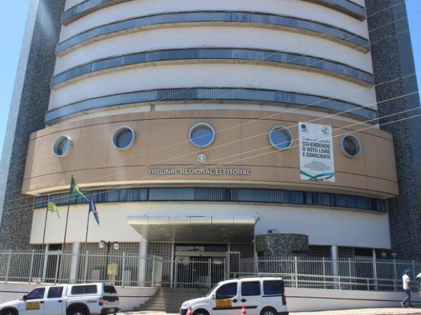 Mais de 200 políticos concorrem com candidaturas sub judice no Piauí