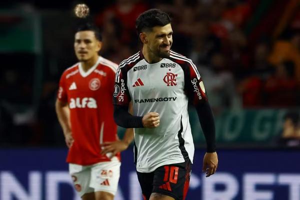 Arrascaeta Flamengo Inter Libertadores.(Imagem:Silvio Avila/AFP)