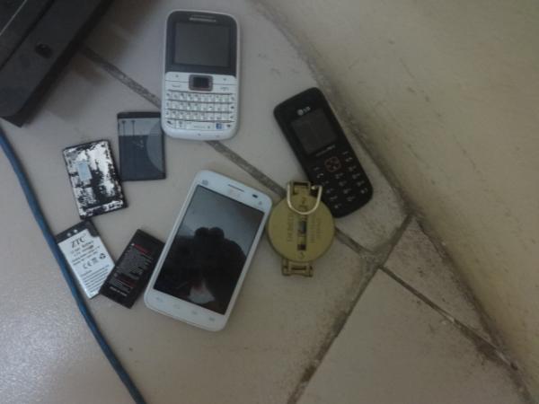 Pol&iacute;cia Militar prende acusado de praticar assaltos em Floriano.(Imagem:FlorianoNews)