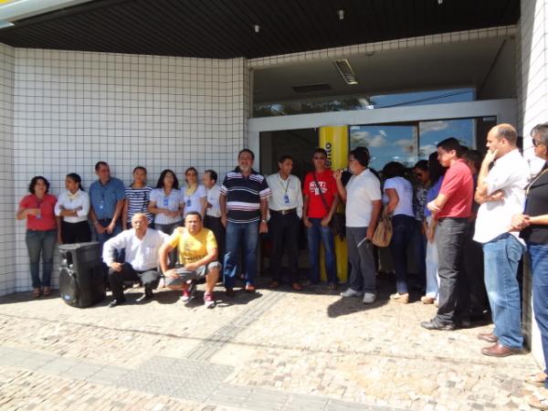 Servidores paralisam atividades em protesto contra assédio moral no BB de Floriano