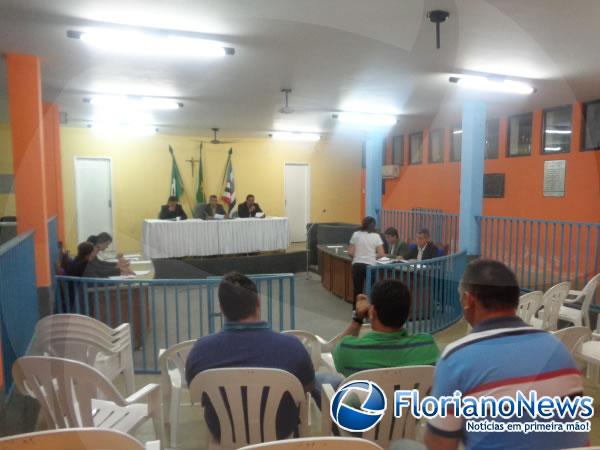 Sess&atilde;o na C&acirc;mara de Bar&atilde;o de Graja&uacute; discute Lei Or&ccedil;ament&aacute;ria Anual (Imagem:FlorianoNews)