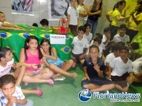 Escola Pequeno Pr&iacute;ncipe realizou Feira de Conhecimentos.(Imagem:FlorianoNews)