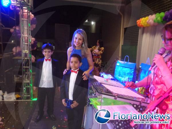Escola Pequeno Príncipe realiza formatura de alunos do 1º ano.(Imagem:FlorianoNews)