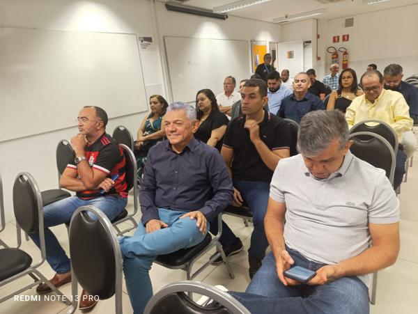 Networking Empresarial reúne empresários em noite de conexões e reconhecimento em Floriano(Imagem:FlorianoNews)