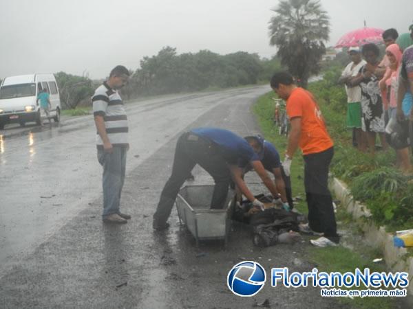 Colisão entre carro e motos deixa vítimas fatais na BR 230