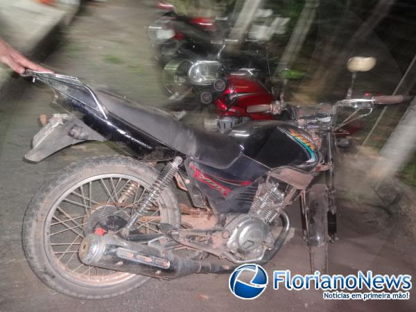  PRF de Floriano apreende drogas e arma de fogo na BR-230.(Imagem:FlorianoNews)