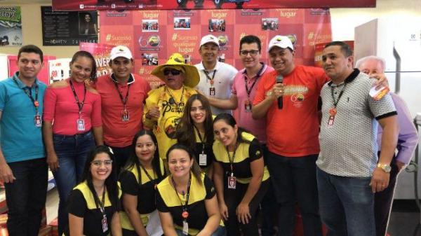 3&deg; sorteio da campanha de aniversario &eacute; realizado no Armaz&eacute;m Para&iacute;ba de Floriano.(Imagem:FlorianoNews)
