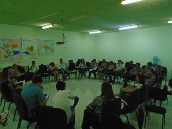 Encontro com Secret&aacute;rios Municipais debate atendimento no HTN de Floriano.(Imagem:FlorianoNews)