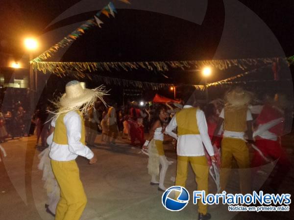 Col&eacute;gio Estadual realizou animada Festa Junina em Floriano.(Imagem:FlorianoNews)