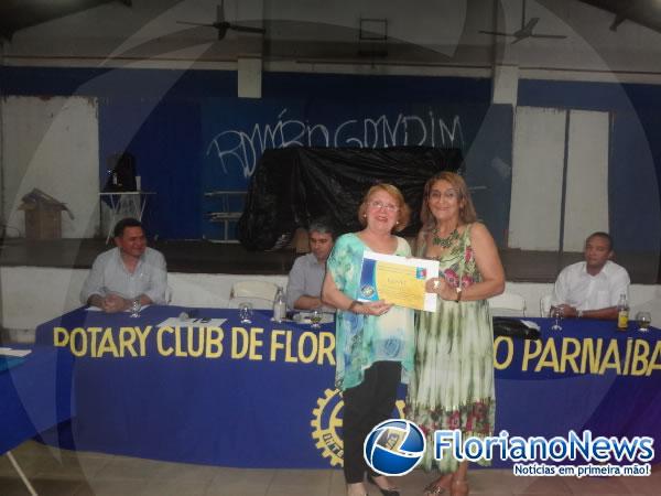 Rotary Club de Floriano confere t&iacute;tulo de associado honor&aacute;rio &agrave; florianenses.(Imagem:FlorianoNews)