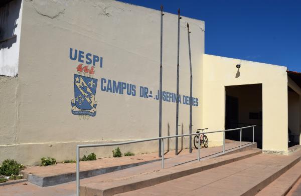 NEAD/UESPI lança edital para professor formador com 65 vagas.(Imagem:Divulgação)