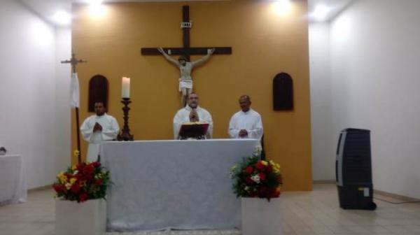 Prociss&atilde;o e missa marcam encerramento dos festejos de S&atilde;o Jos&eacute; Oper&aacute;rio em Floriano.(Imagem:FlorianoNews)