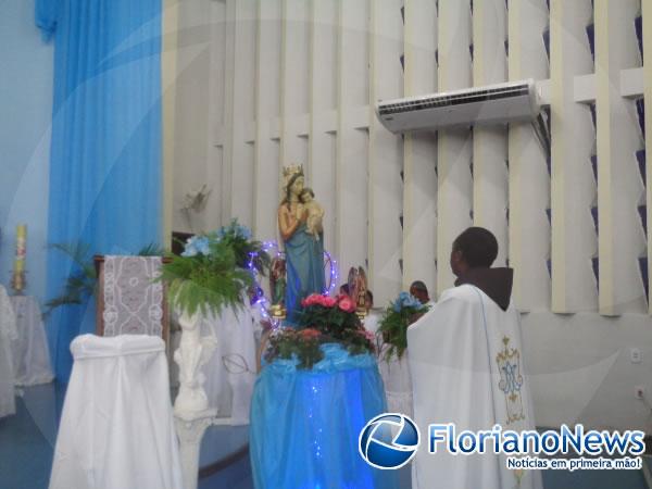  Carreata marca in&iacute;cio dos festejos de Nossa Senhora das Gra&ccedil;as em Floriano.(Imagem:FlorianoNews)