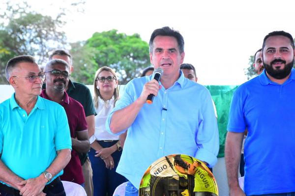  Popula&ccedil;&atilde;o de Itaueira &eacute; contemplada com campo de futebol e recursos destinados por Ciro Nogueira.(Imagem:Ascom)
