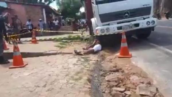Envolvido em duplo assassinato em Floriano recebe alta e é levado para a Delegacia.(Imagem:Reprodução)