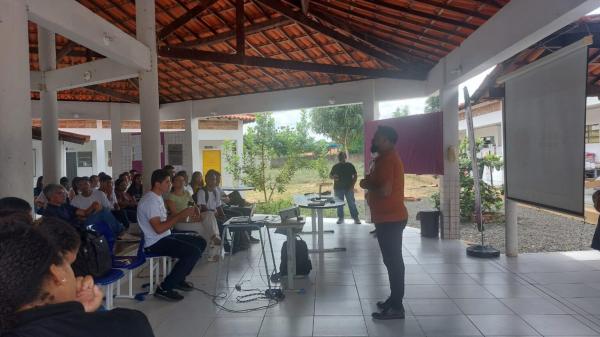 Um total de 54 escolas foram visitadas com as atividades realizadas pelo órgão no mês de março.(Imagem:Ascom Semarh)
