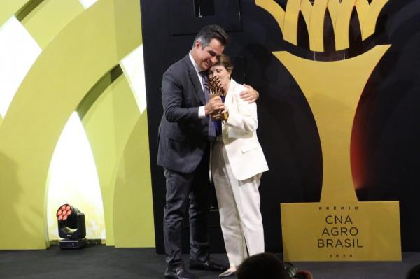  Ciro Nogueira &eacute; escolhido o Pol&iacute;tico do Ano pela Confedera&ccedil;&atilde;o Nacional de Agricultura(Imagem:Divulga&ccedil;&atilde;o)