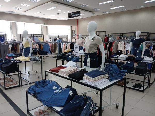 Armazém Paraíba de Floriano renova setores e lança novas coleções com ofertas especiais(Imagem:FlorianoNews)