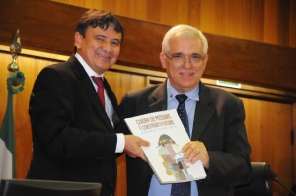 Governador destaca metas para 2016 na abertura do Ano Legislativo