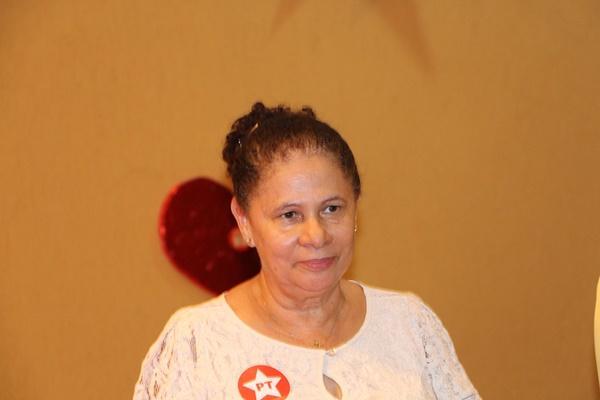 Regina Sousa diz que adota ações coletivas no Senado