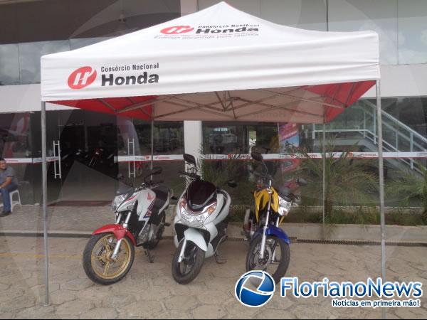 Concession&aacute;ria Honda realiza feir&atilde;o de motos em Floriano.(Imagem:FlorianoNews)