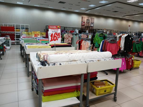 Confira as promoçoes em calçados e acessórios no Armazém Paraíba em Floriano(Imagem:FlorianoNews)
