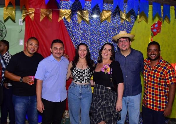 Arraiá da Câmara Municipal de Floriano celebra cultura nordestina com muita animação(Imagem:Reprodução/Instagram)