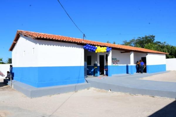 Prefeitura entrega escola completamente reformada à comunidade Exu nos 128 anos de Floriano (Imagem:Secom)