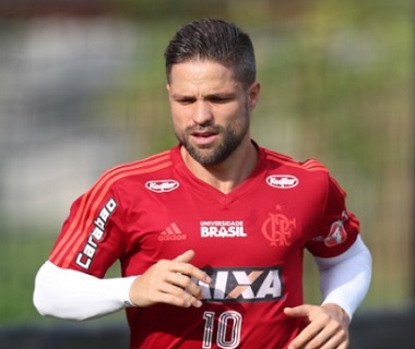 Flamengo antecipa conversas com Diego após negociação de Paquetá