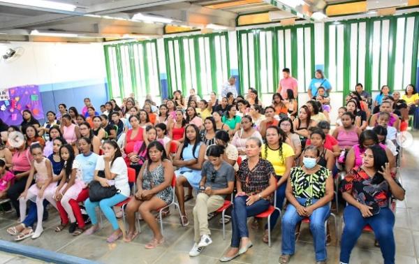 Prefeitura de Floriano realiza homenagem emocionante às mães nas escolas municipais(Imagem:Reprodução/Instagram)
