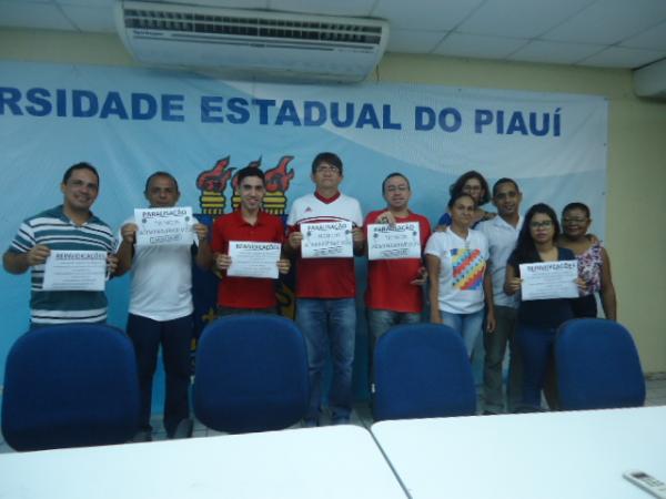 Técnicos da UESPI optam por greve a partir de segunda-feira em Floriano