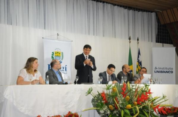 Governo lança Projeto Jovem de Futuro