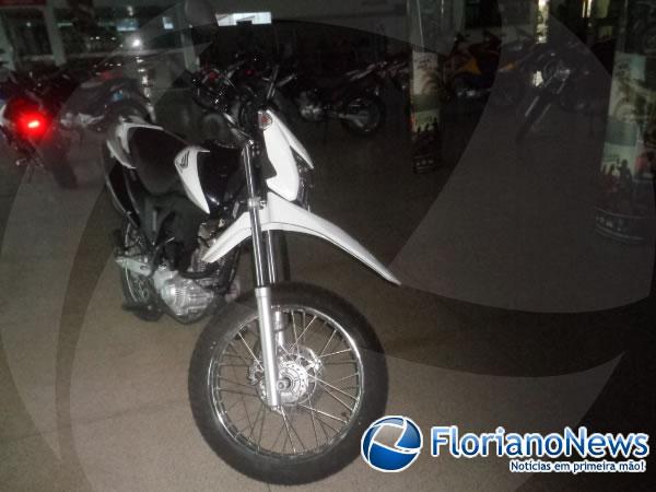 Cajueiro Motos apresenta a urbana NXR 160 Bros 2015 com mais pot&ecirc;ncia e torque.(Imagem:FlorianoNews)