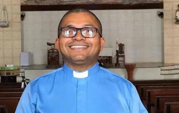 Padre é afastado após Diocese receber denúncias de assédio e estupro de menores(Imagem:Reprodução/Instagram)