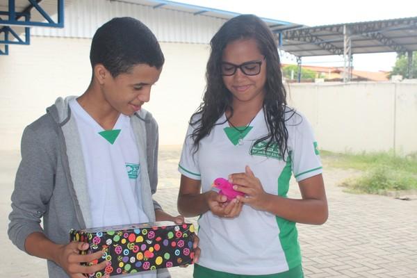Após dar pintos para alunos cuidarem, escola no PI vê reduzir casos de gravidez precoce