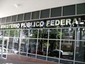 MPF denuncia oito por desvio de dinheiro público em prefeituras do PI