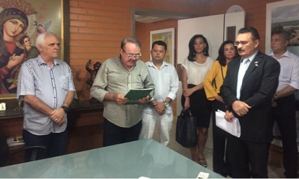 Antônio Uchoa assume mandato na Assembleia Legislativa