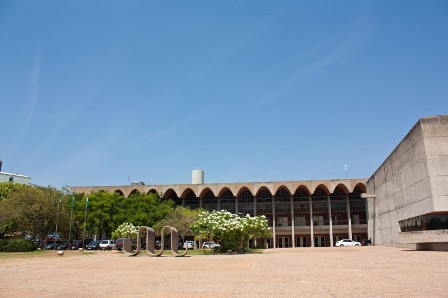 Partidos realizam eventos para filiação nesta segunda-feira