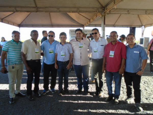 Governador Wellington Dias faz visita t&eacute;cnica ao projeto da Terracal em Guadalupe.(Imagem:FlorianoNews)
