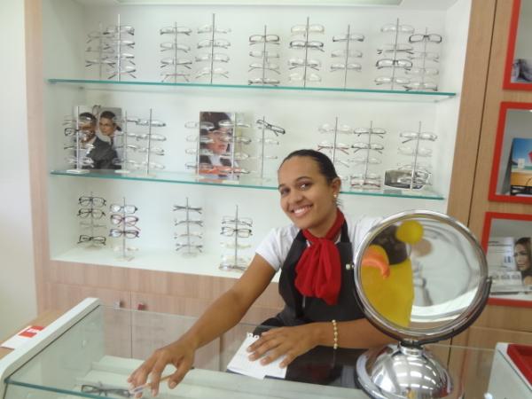 Promo&ccedil;&atilde;o 20 anos &Oacute;ticas Diniz, 20 carros zero km pra voc&ecirc;. (Imagem:FlorianoNews)