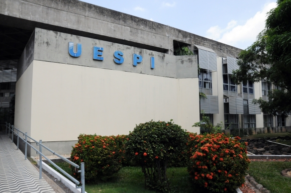 Justiça nega pedido de estudante para cursar duas instituições públicas ao mesmo tempo