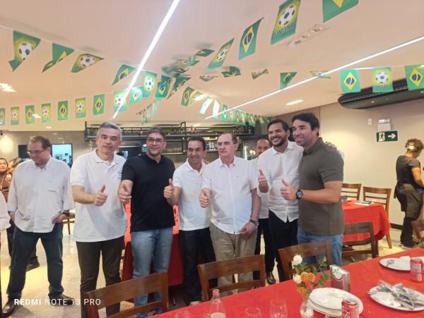 Prefeito Antônio Reis recebe Washington Bandeira e discute desenvolvimento de Floriano.(Imagem:FlorianoNews)