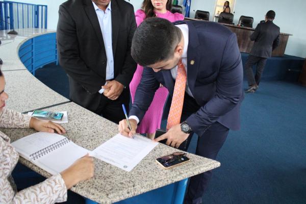 Creci-PI realiza cerim&ocirc;nia de posse de delegado e subdelegado da regi&atilde;o de Floriano(Imagem:Divulga&ccedil;&atilde;o)