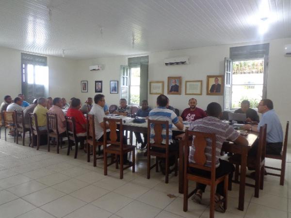 Diocese de Floriano promoveu reuni&atilde;o geral do clero.(Imagem:FlorianoNews)