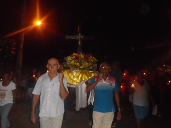 Festejo de Santa Cruz é encerrado com procissão e missa solene em Floriano