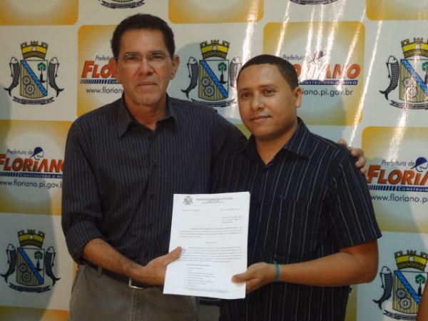 Prefeitura de Floriano convoca concursados da Educa&ccedil;&atilde;o e Sa&uacute;de.(Imagem:FlorianoNews)