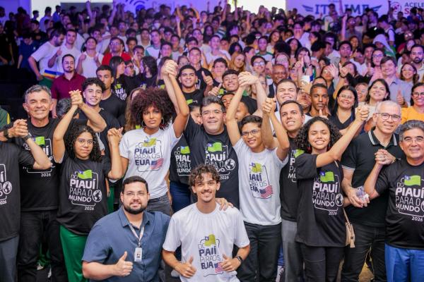Do Piauí Para o Mundo: Rafael Fonteles dobra o número de vagas do intercâmbio e inclui estudantes