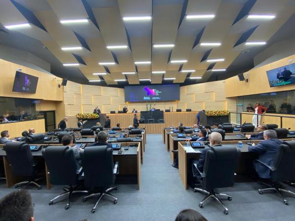 Alepi discute isentar revalidação de diplomas de estrangeiros no Piauí